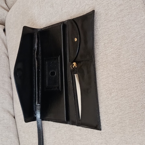 Hobo International black patent leather envelope clutch - Picture 5 of 11